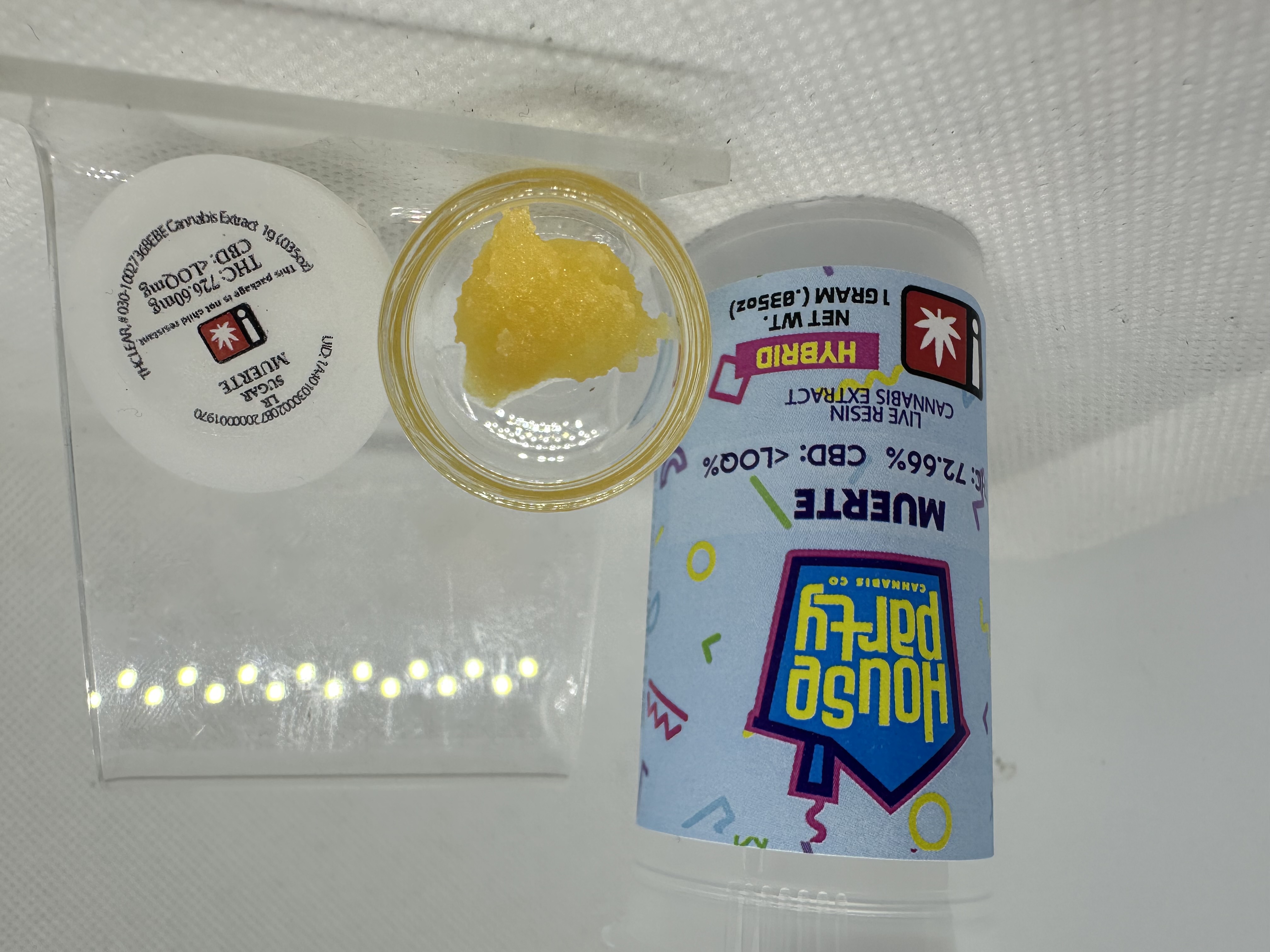 Photograph of product: HOUSE PARTY - EXTRACT - LIVE RESIN SUGAR - 1G - HYBRID - MUERTE