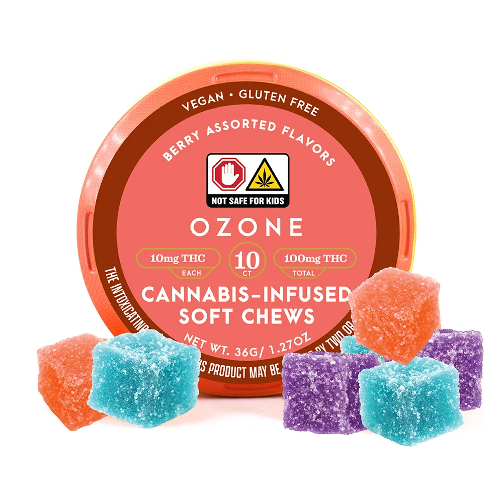 Photograph of product: Ozone Edibles Soft Chews 10pk/100mg- Blackberry