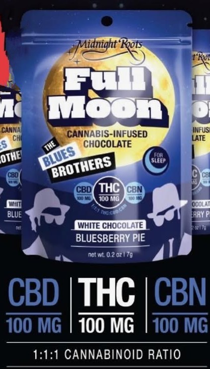 Photograph of product: Midnight Roots | Full Moon Bluesberry Pie Chocolate Round 100mg 1TH-oui:1CBD:1CBN