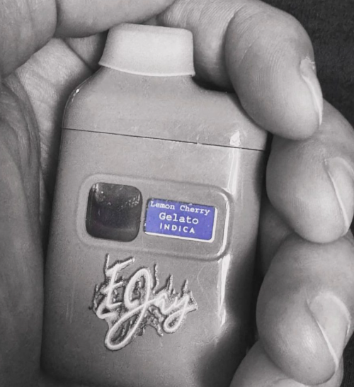 Photograph of product: Lemon Cherry Gelato | Disposable Vape | 1g