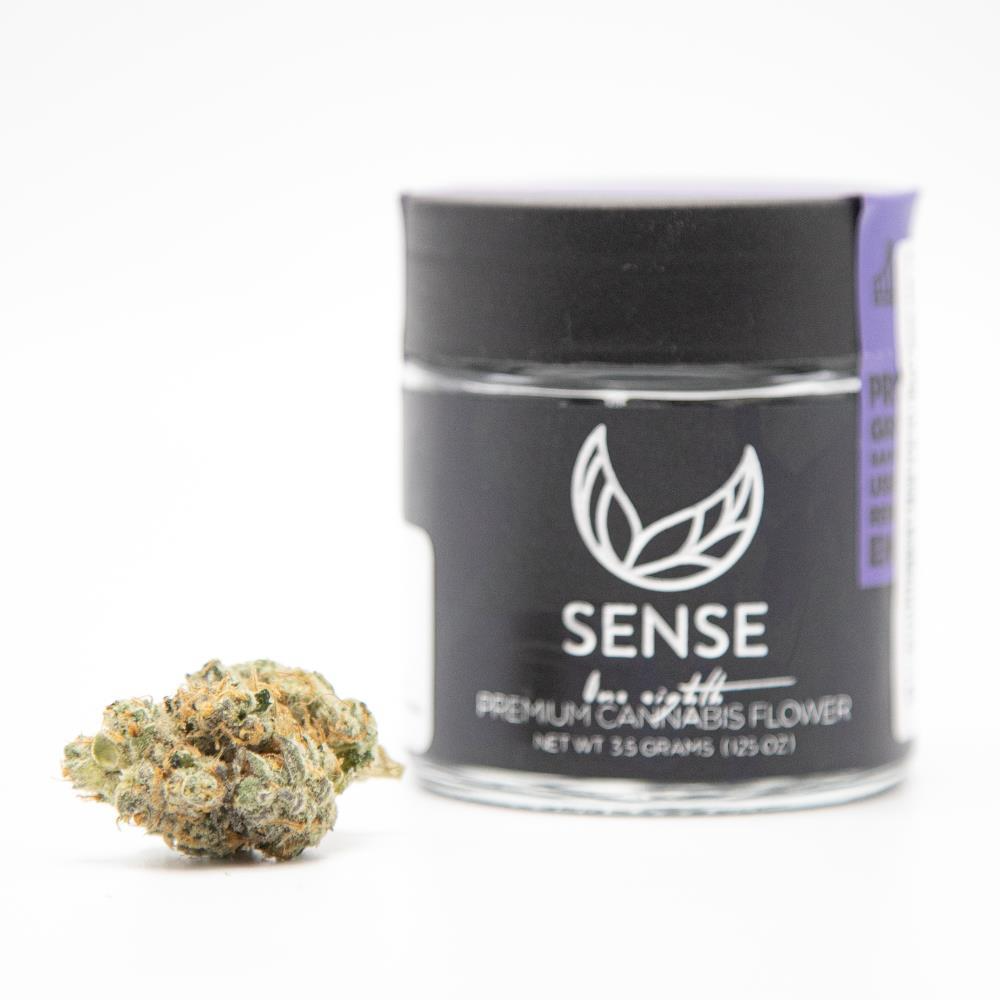 Photograph of product: GMO 3.5G INDOOR FLOWER