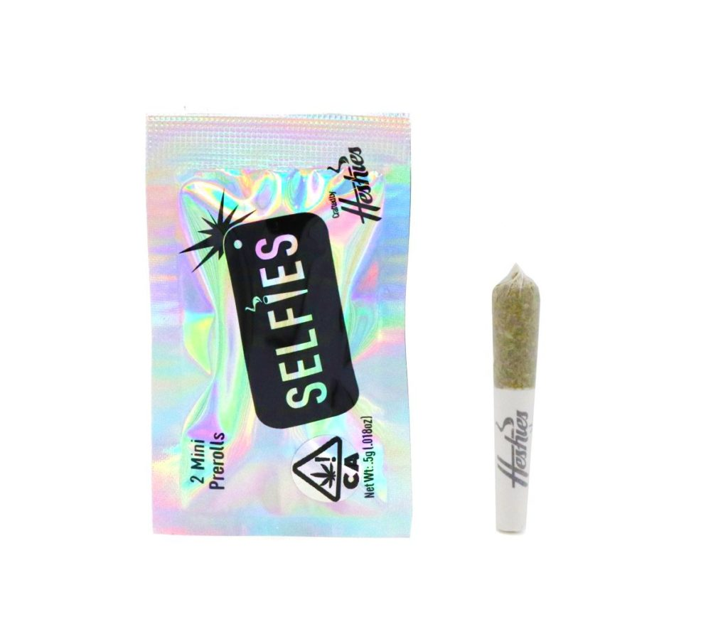 Photograph of product: SELFIES - Black Jack Minis - .5g - 2ct Pre Rolls