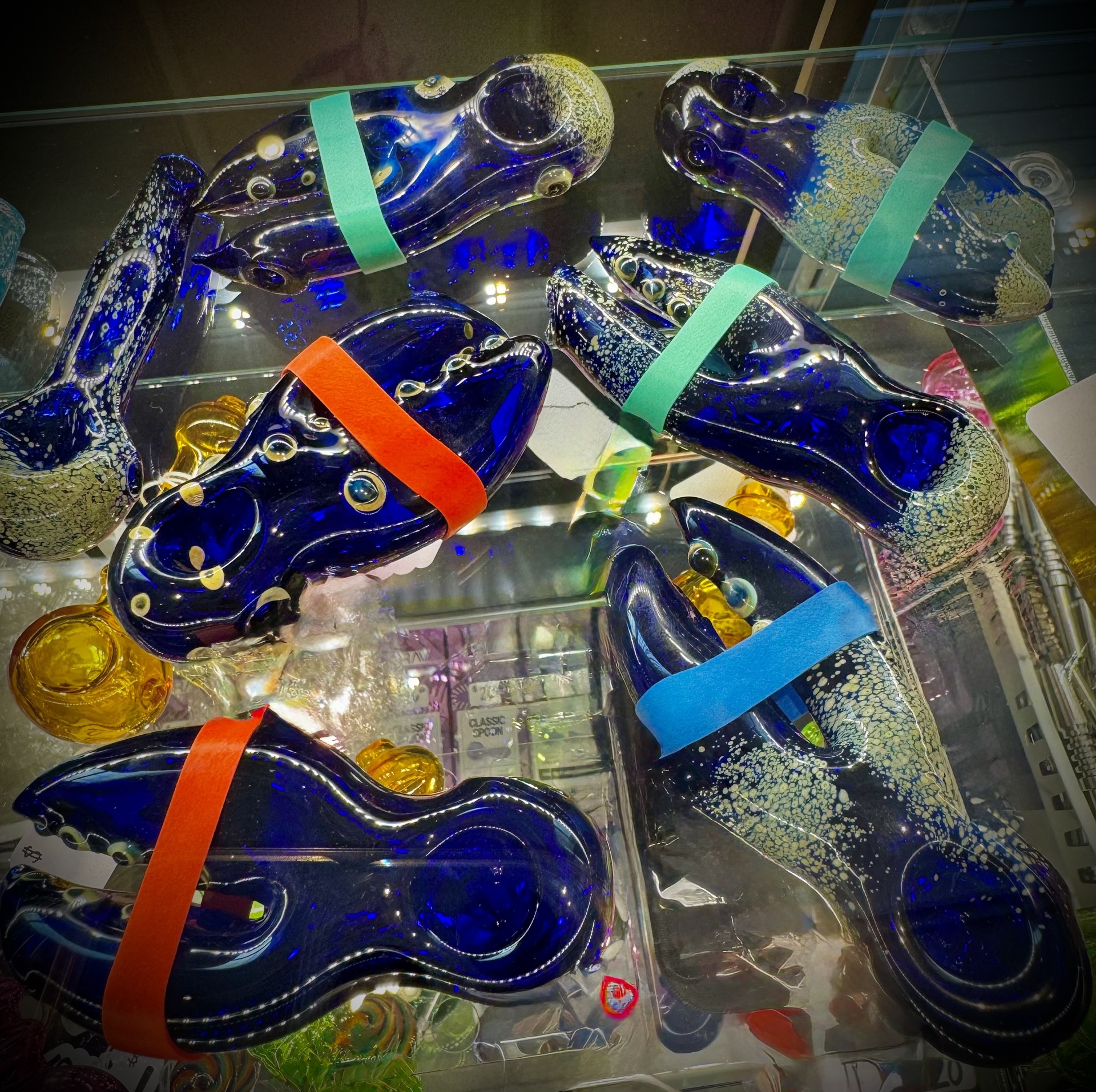Photograph of product: Lobster Claw Pipes | Assorted Colors | 207 Glass