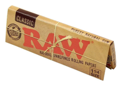 Photograph of product: Raw Classic Rolling Papers - 1 1/4