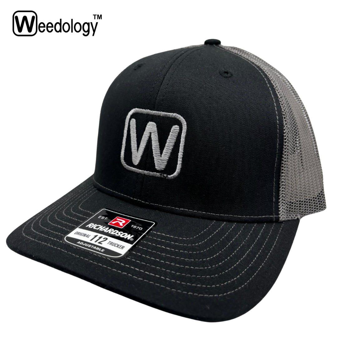 Photograph of product: Oui'dology Trucker Hat Loden/Black - BOTH