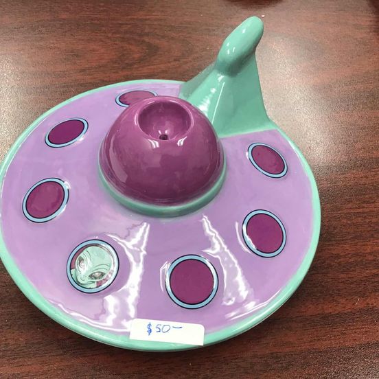 Photograph of product: Ceramic Spaceship Pipe $50 - 