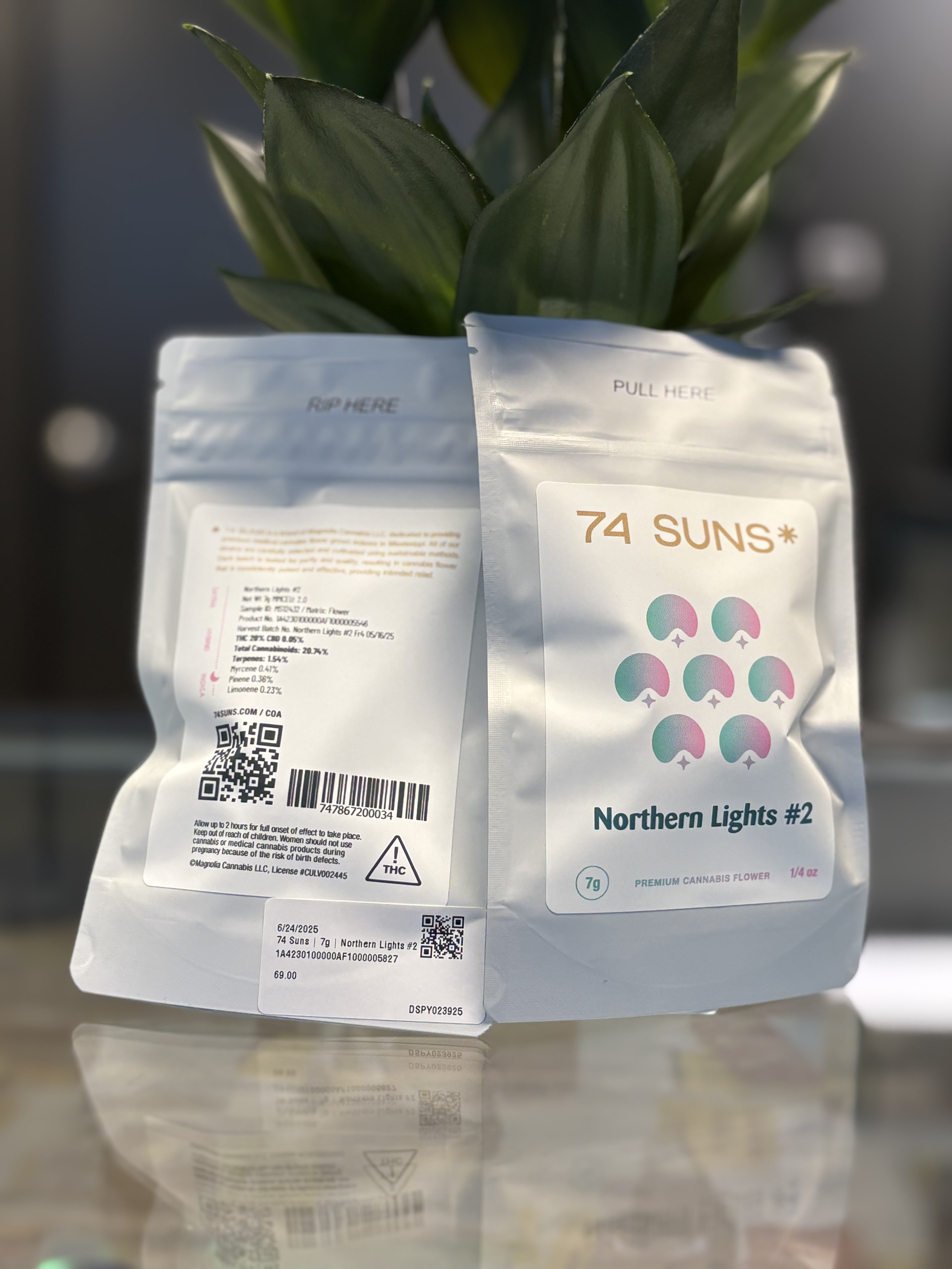 Photograph of Product: 74 Suns | 7g | Northern Lights #2