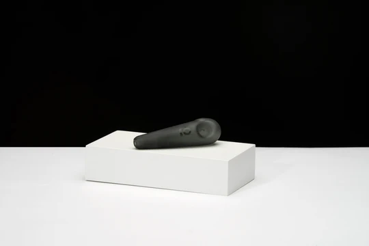 Photograph of product: Ongrok | Glass Spoon Shaped Pipe |  Frosted Green
