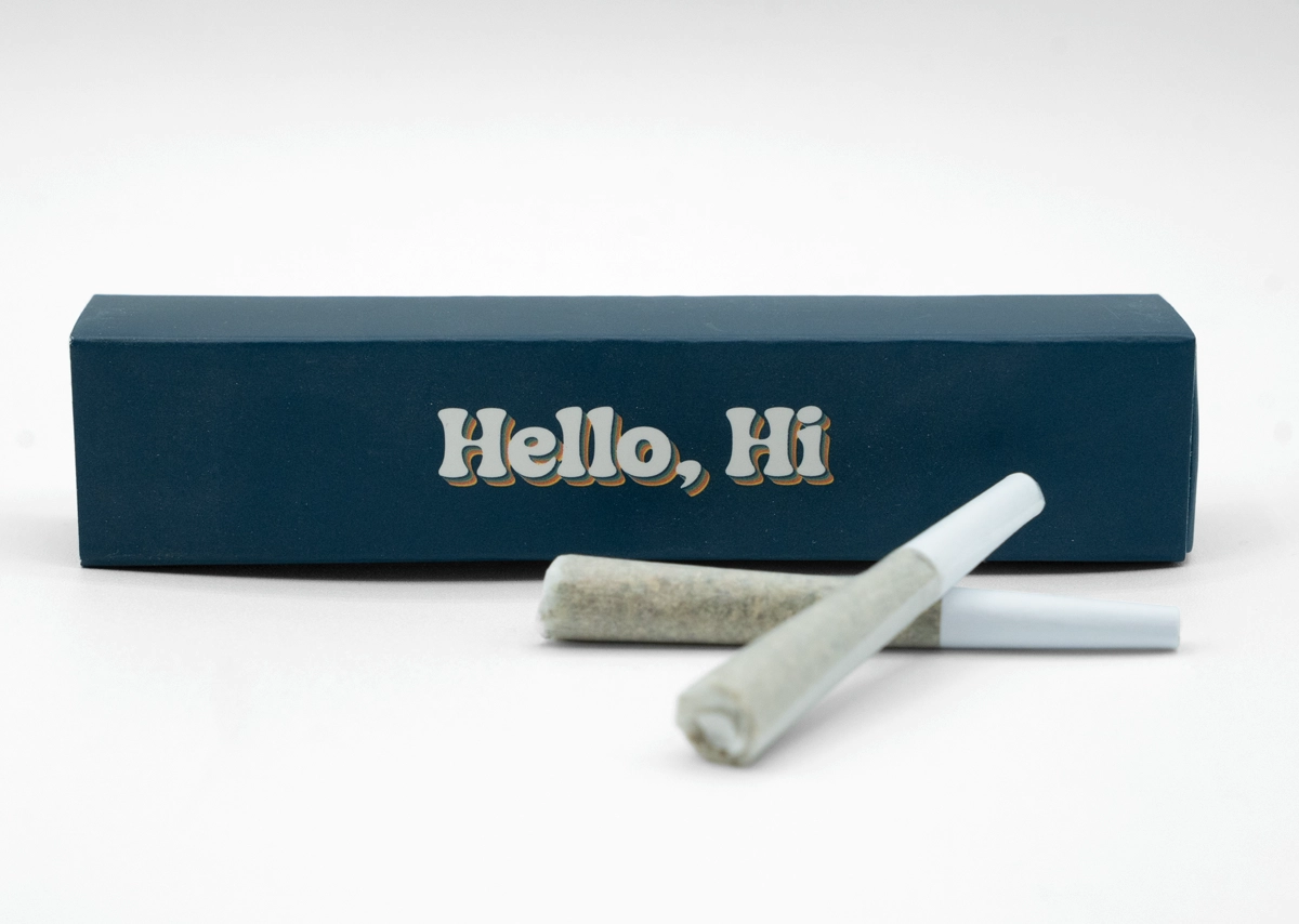 Photograph of product: Hello, Hi - Kush Cake - 2x 0.5g Pre-Rolls