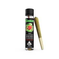 Photograph of product: STRAWBERRY COUGH 1.75G INFUSED PREROLL