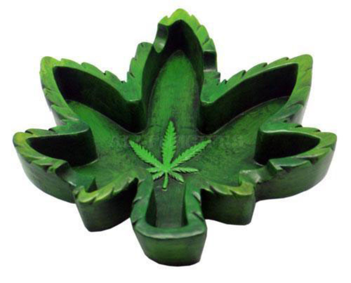 Photograph of product: Hemp Leaf Ashtray