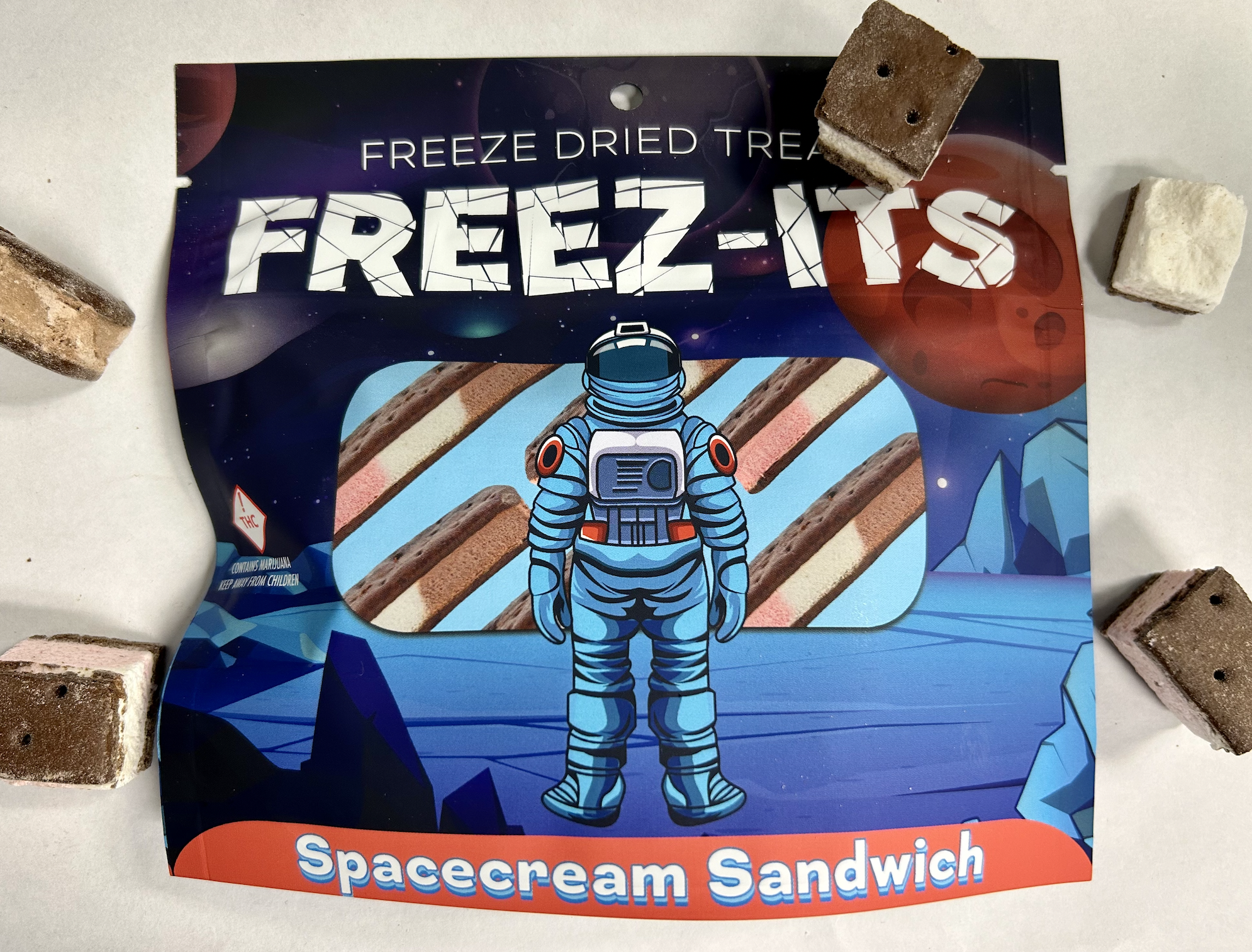 Photograph of product: FREEZ-ITS - SpaceCream Sandwich  100mg