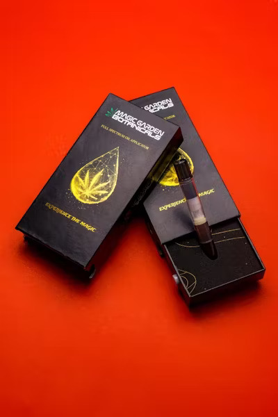 Photograph of product: Magic Garden - The Click BB70 - 1g Full Spectrum Oil