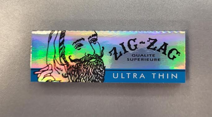 Photograph of product: Zig-Zag - Ultra Thin 1 1/4" Papers