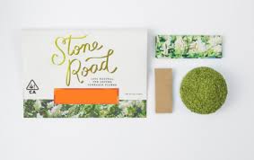 Photograph of product: Stone Road | Tropical Guava Diamond/au chocolat Infused Flower - 14g