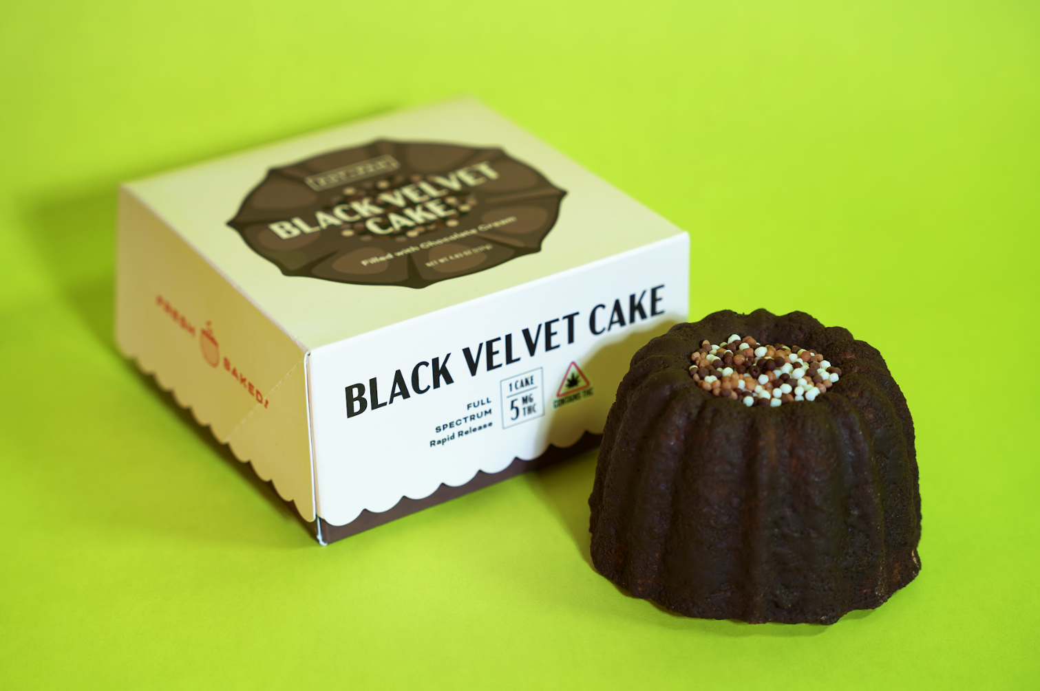 Photograph of product: BLACK VELVET CAKE BUNDT | 1PC | 5MG