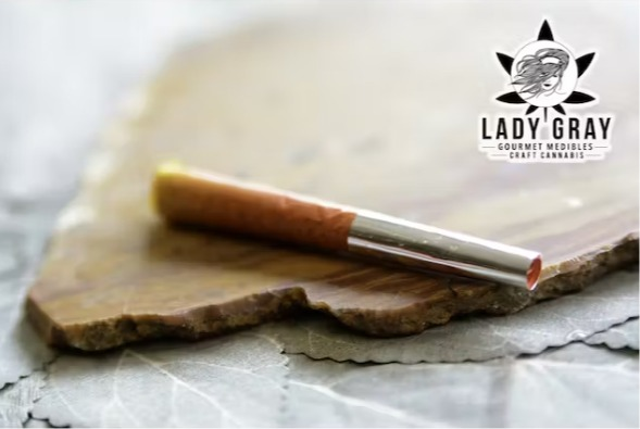 Photograph of product: Cookies Gelato Kief-Kissed Preroll