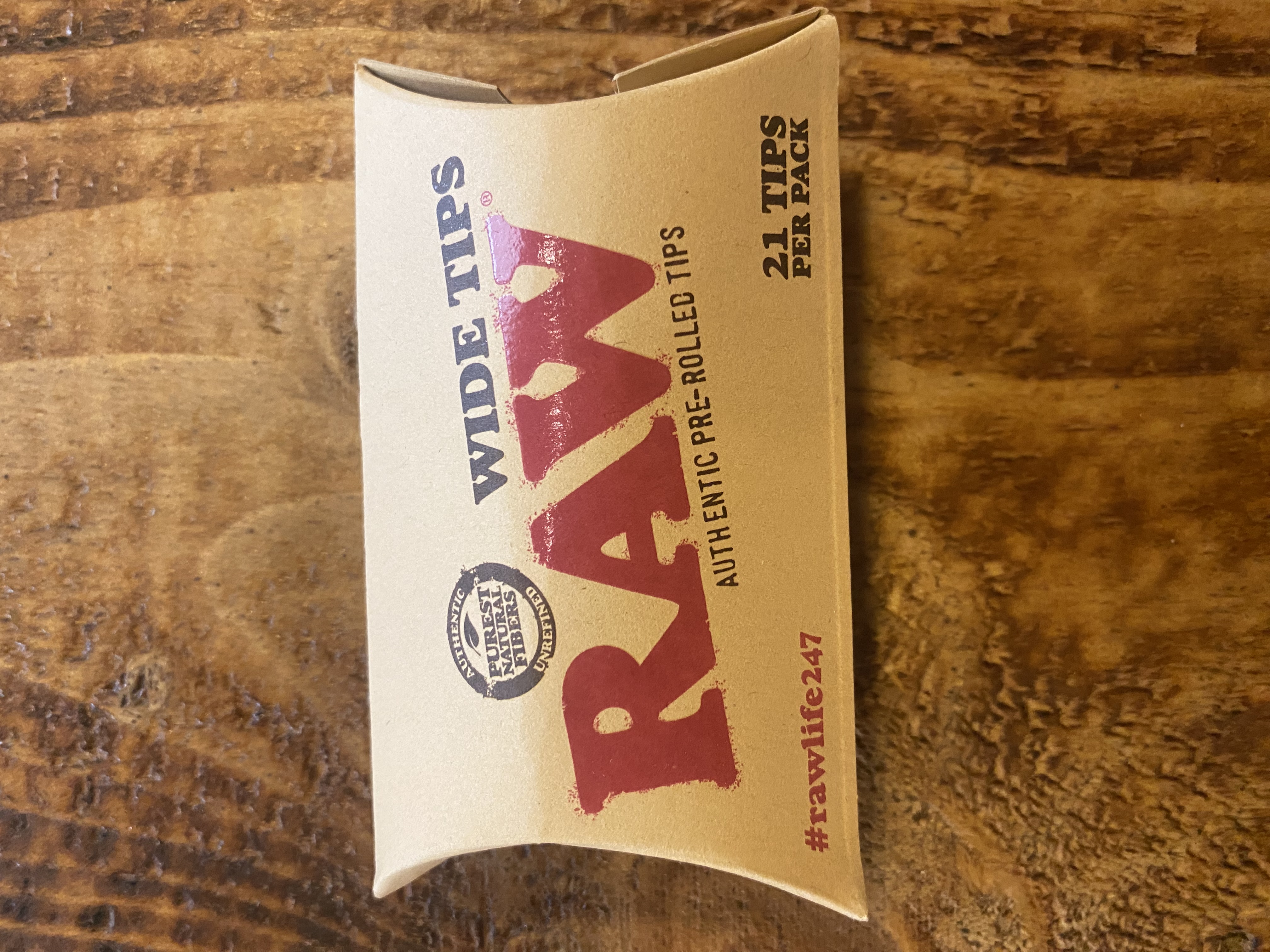 Photograph of product: Raw Wide Pre-Rolled tips 21 Count