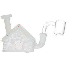 Photograph of product: 3" Glow In The Dark Xmas Gingerbread House Water Pipe - with 14M Banger