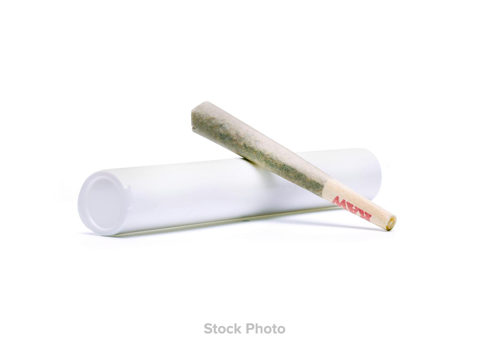 Photograph of product: Doobies / Pre-Roll 5pk / Maraschino Runtz