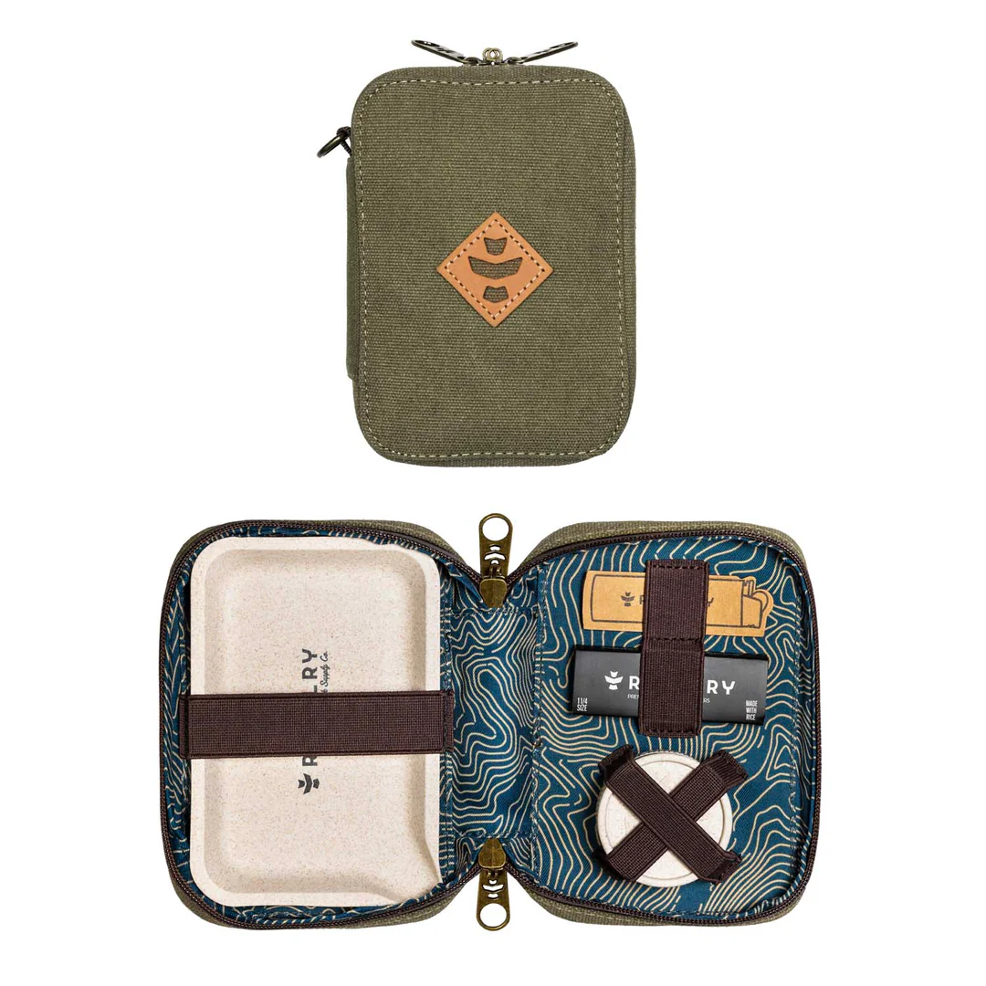 Photograph of product: The Rolling Kit Traveler | Sage