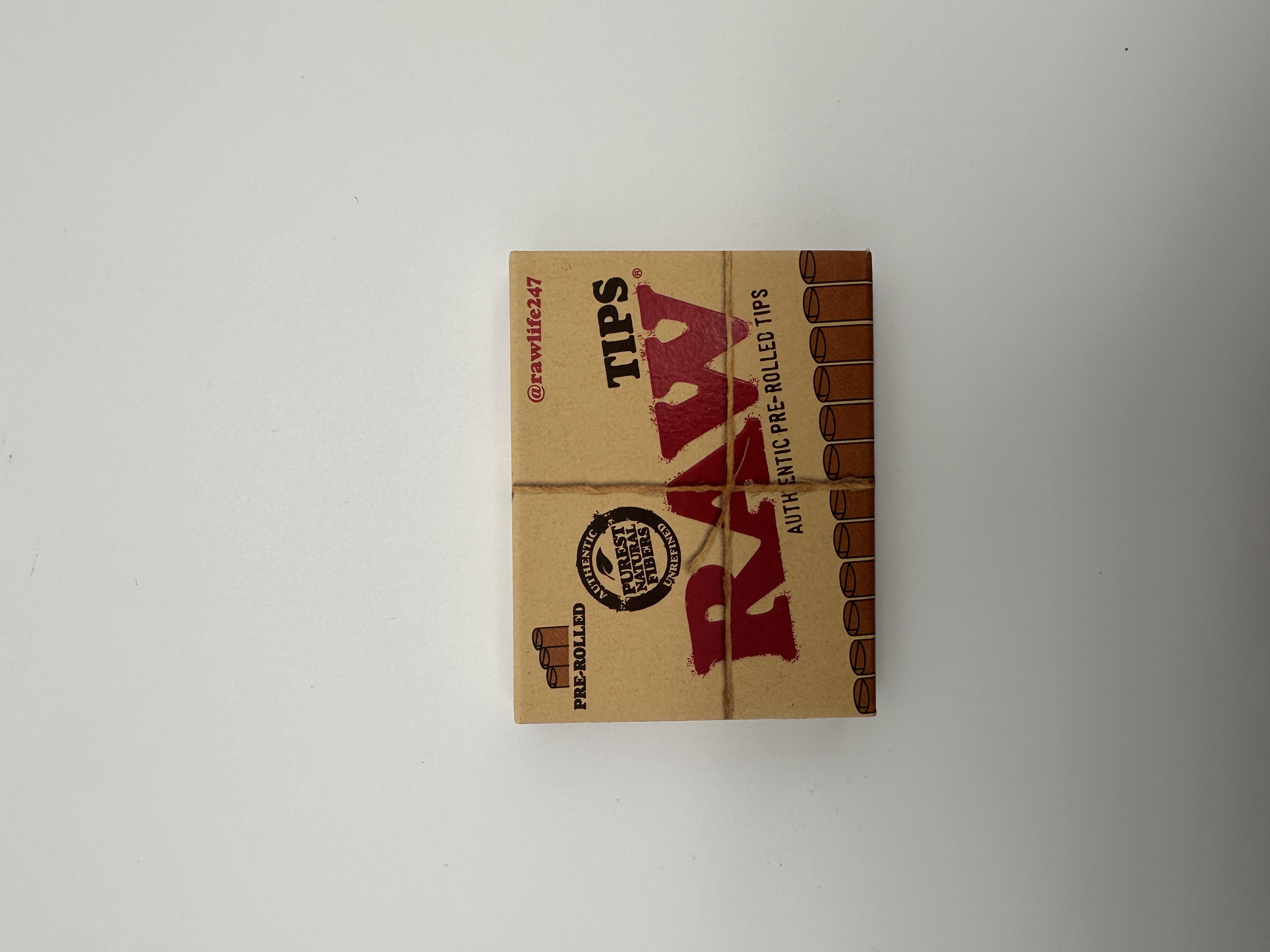 Photograph of product: RAW - Pre rolled Straight Tips - 21pk