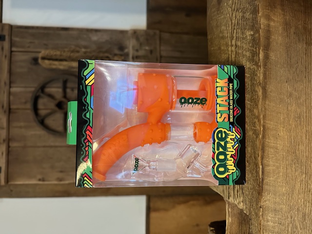 Photograph of product: Ooze Stack Pipe Silicone Bubbler Orange Clear
