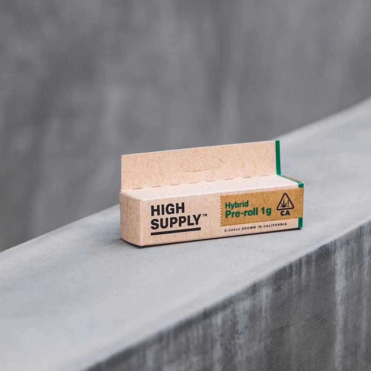 Photograph of product: Banana Cream Cake | Pre-Roll | 1g | by High Supply