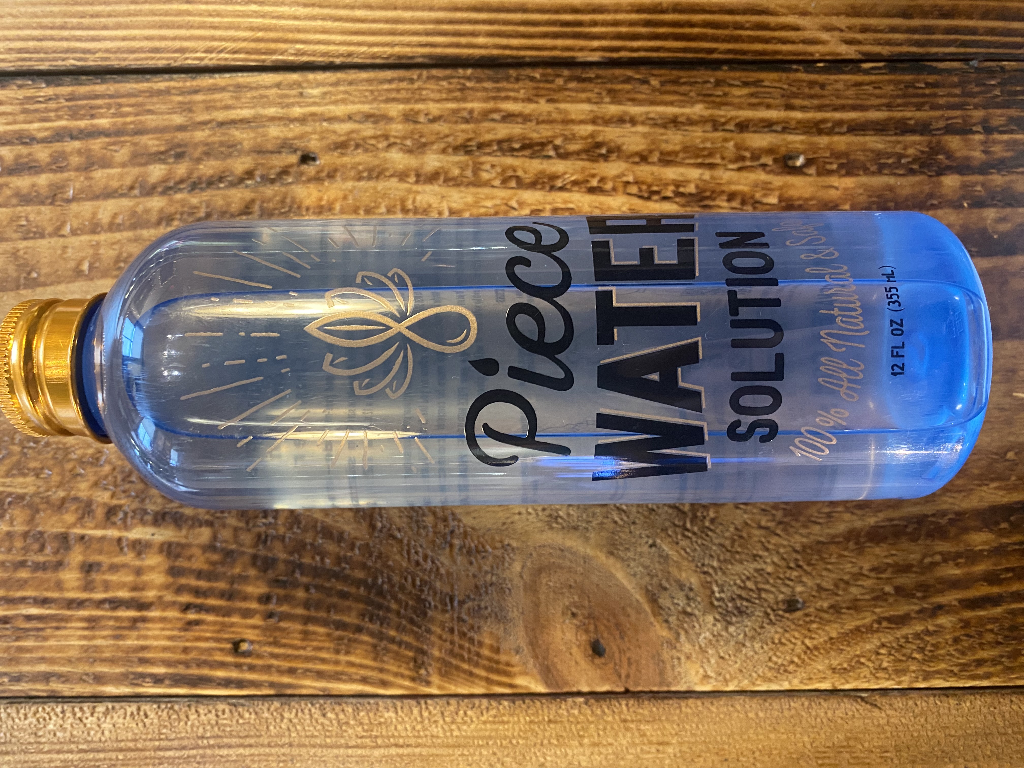 Photograph of product: Piece water solution