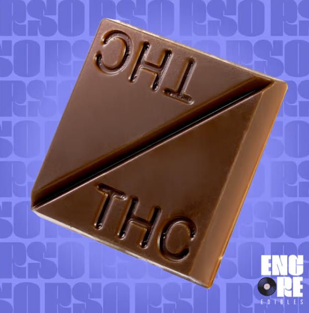 Photograph of product: MILK CHOCOLATE | Oui'd | RSO | 10PK