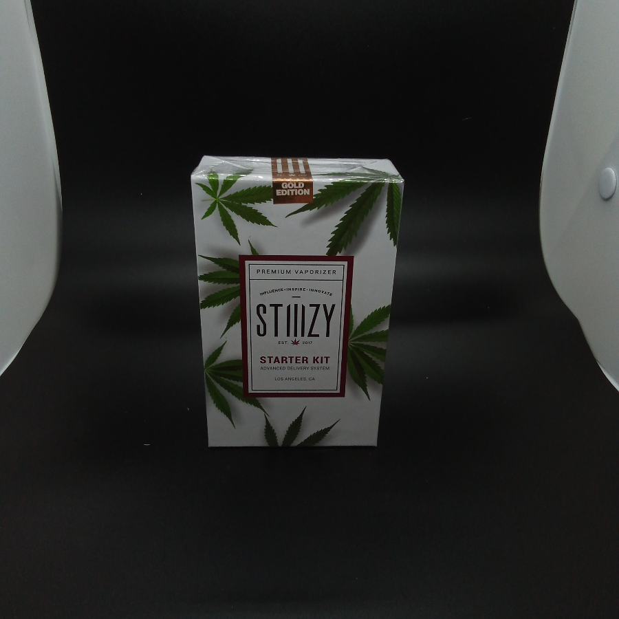 Photograph of product: STIIIZY Starter Kit (Gold) POD Battery