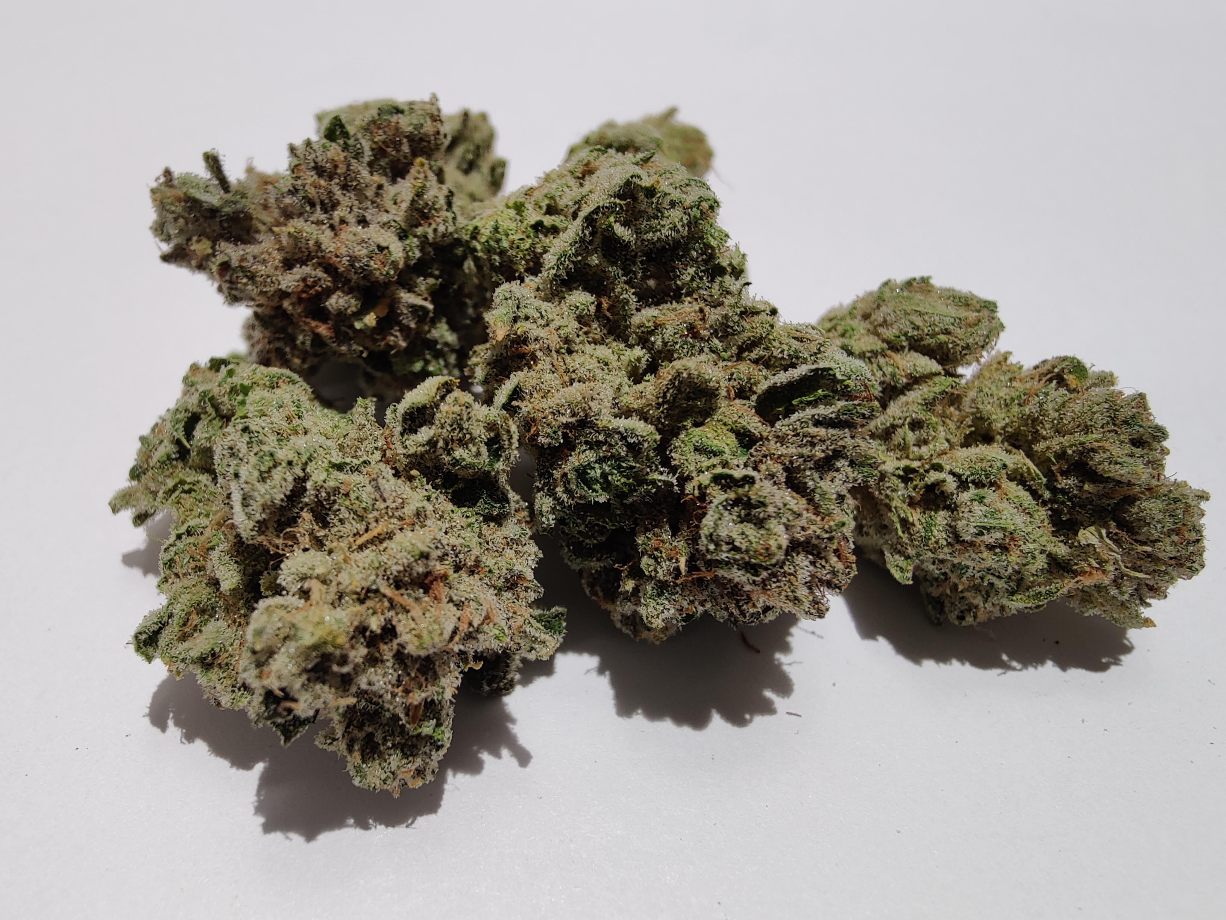 Photograph of product: Deli Flower Purple Phantom Cookies - 7g