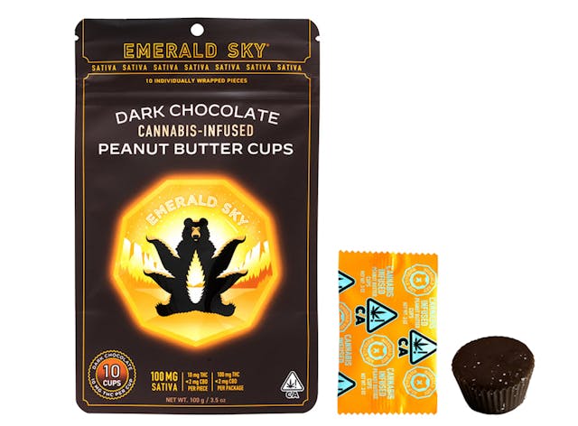 Photograph of product: Oui'd Dark Chocolate Peanut Butter Cups | 10 Pack/10Mg 100mg
