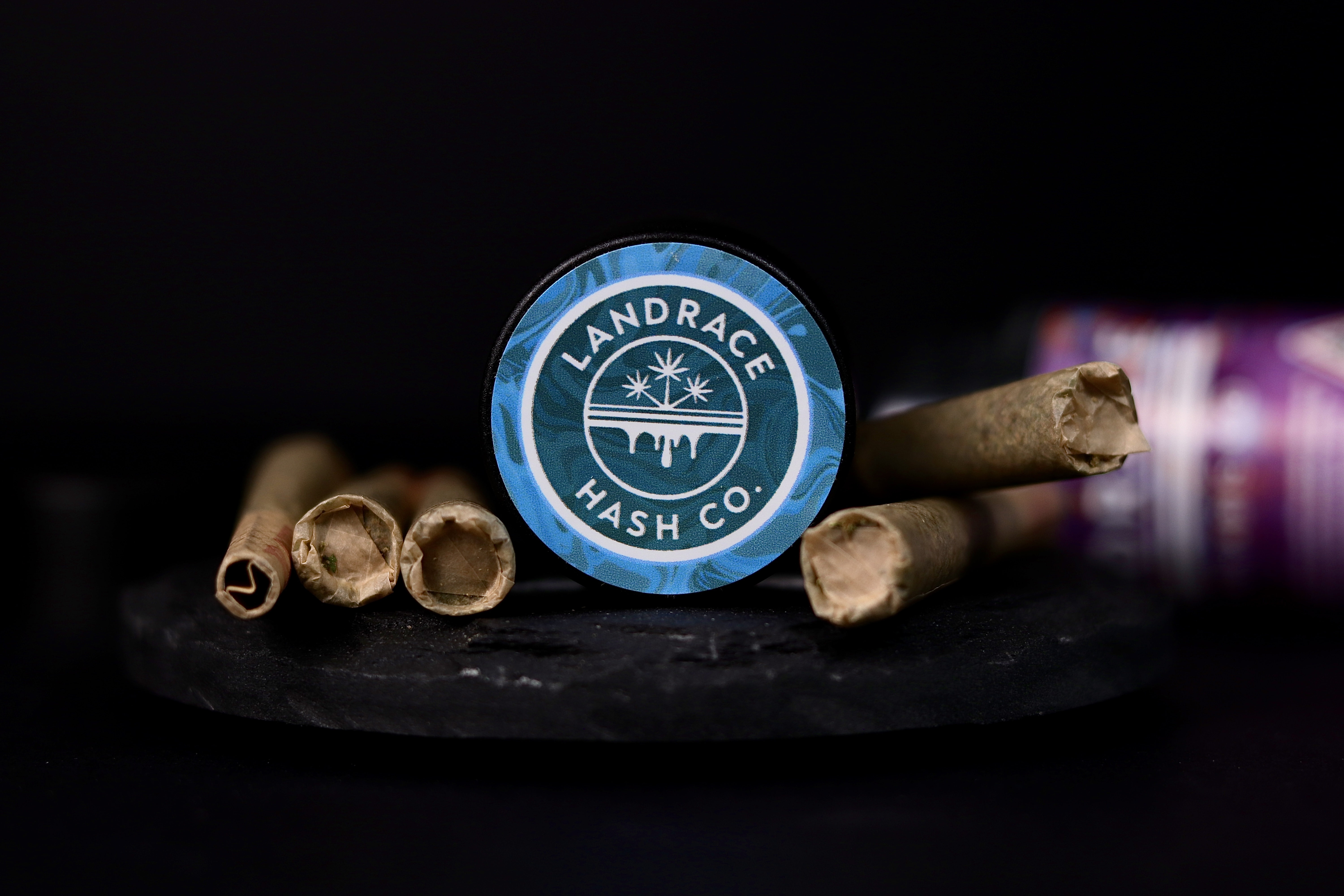 Photograph of product: Str8 Punch x Str8 Punch **** INFUSED PREROLL 5 x Multipack - Landrace Oui'd Co.