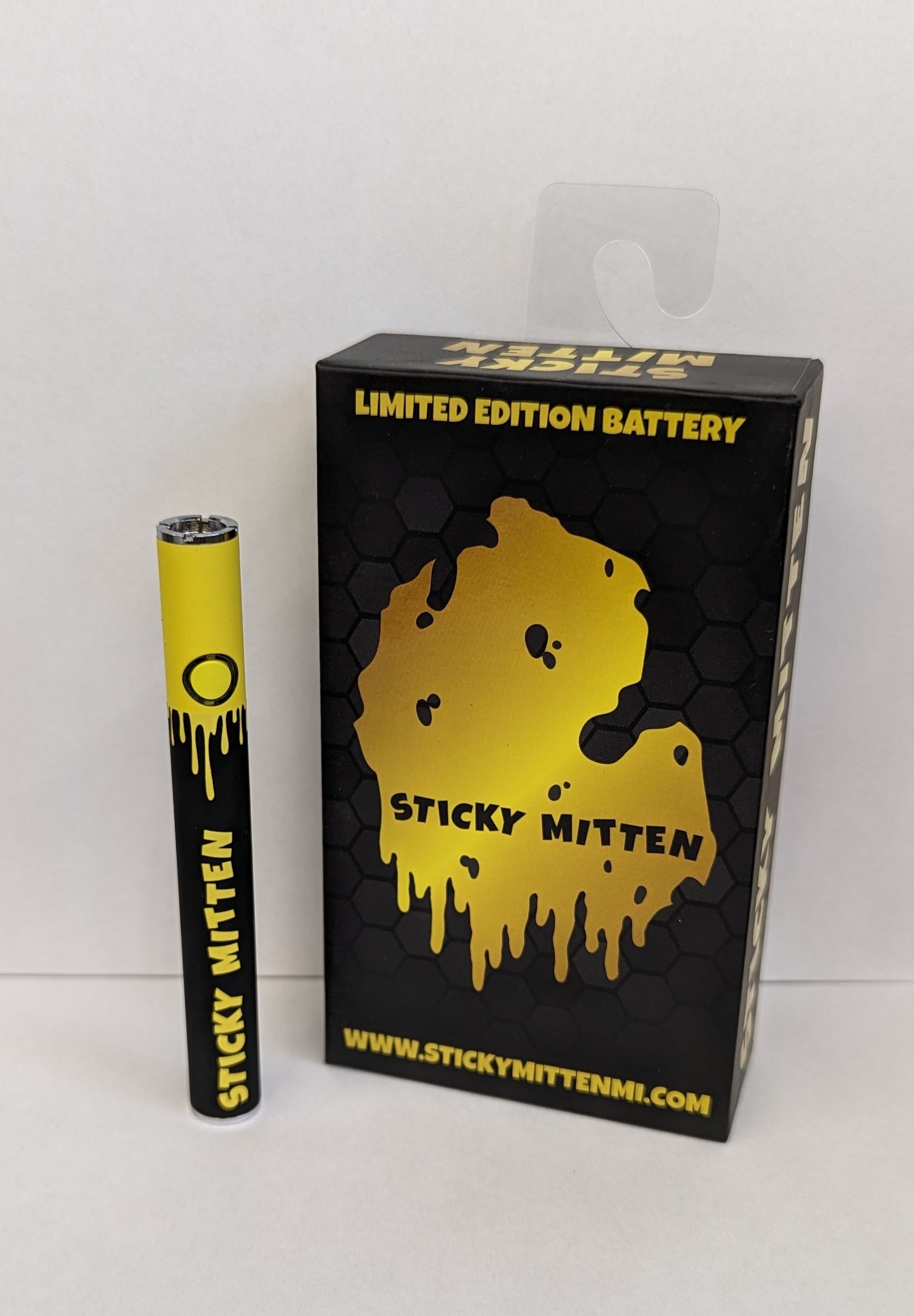 Photograph of product: Sticky Mitten Battery 510