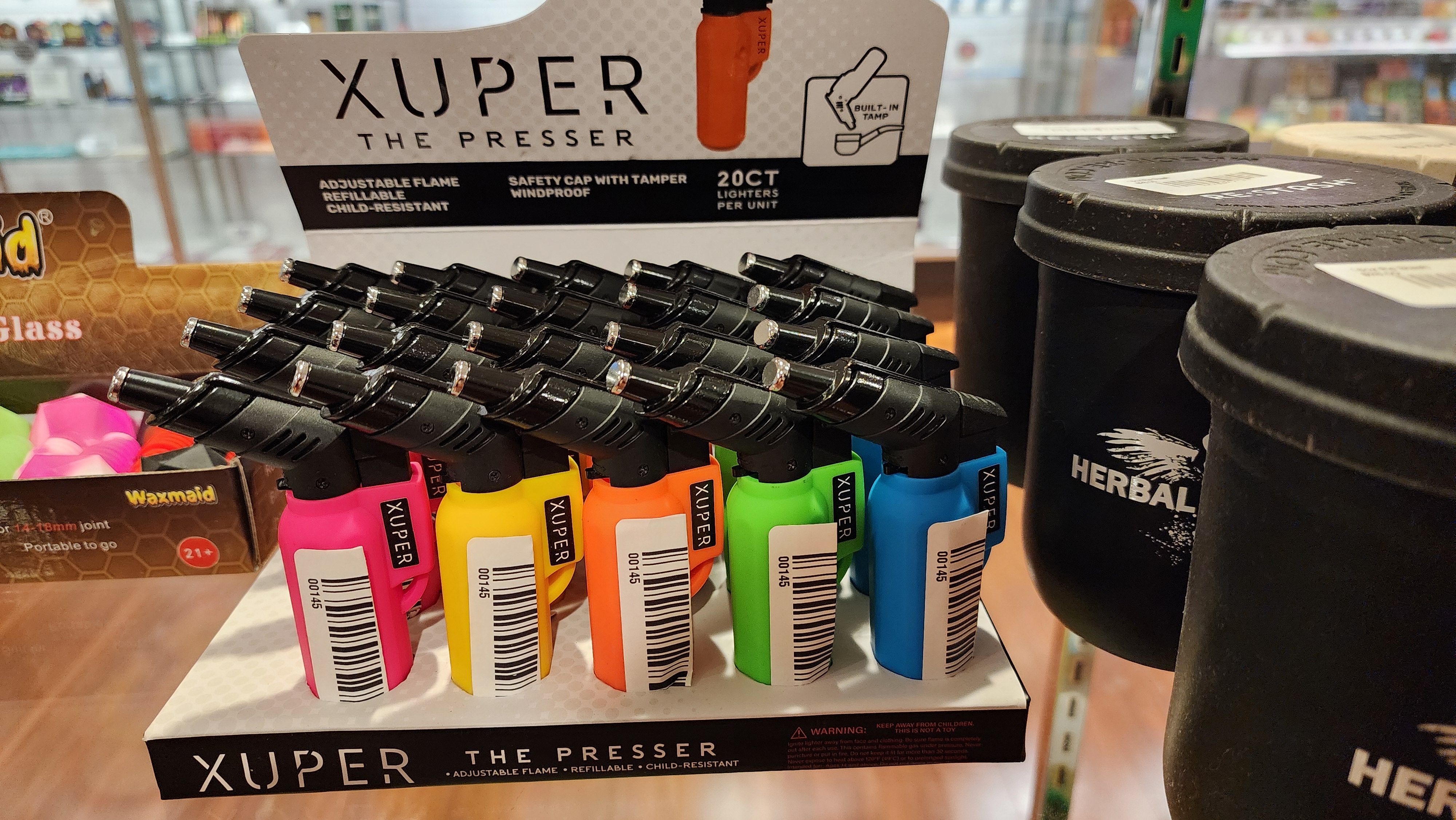Photograph of product: XUPER The Pressure Hand Torch
