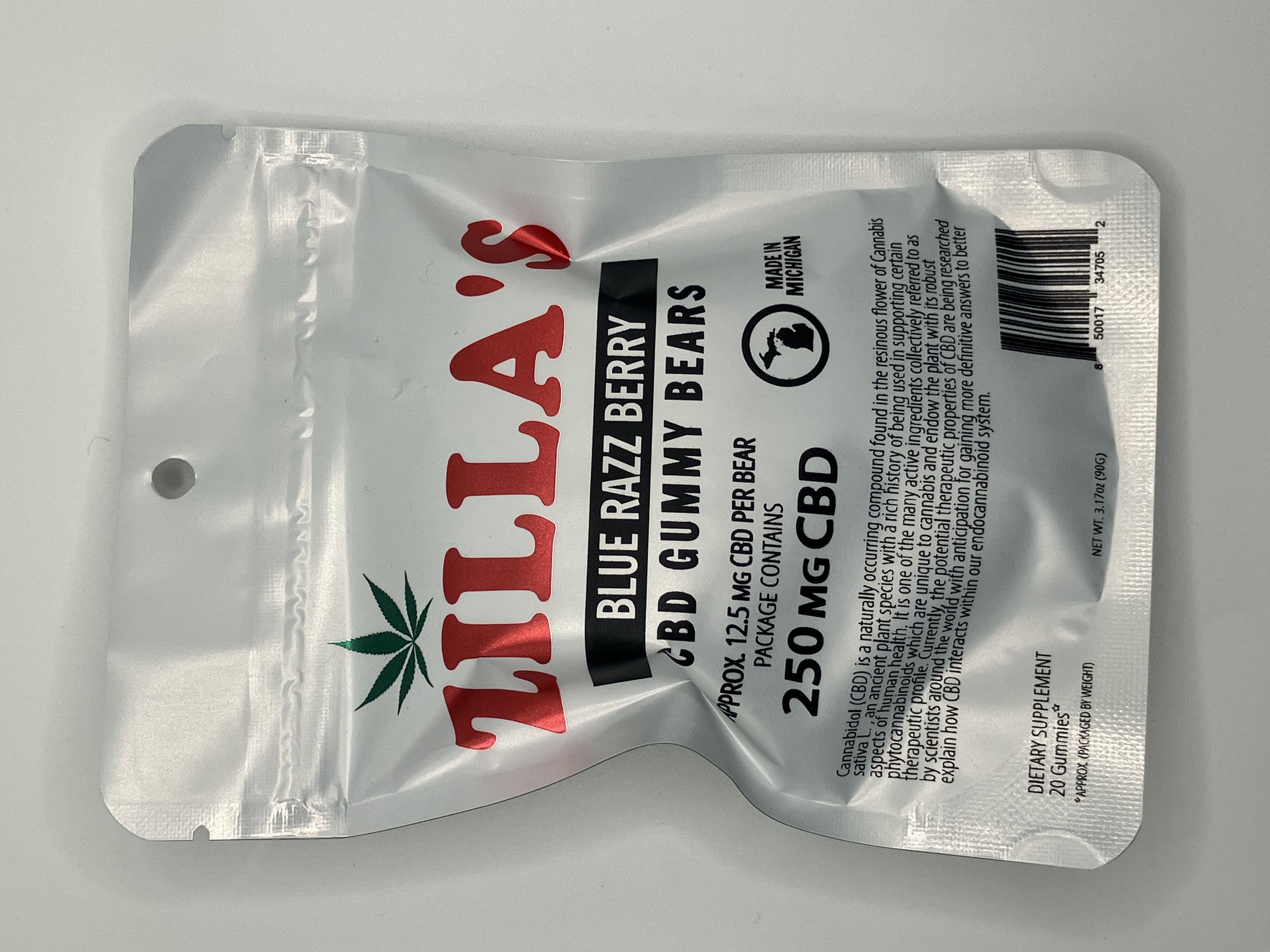 Photograph of product: Zilla's | CBD Gummy Bears - Blue Razz - 250mg