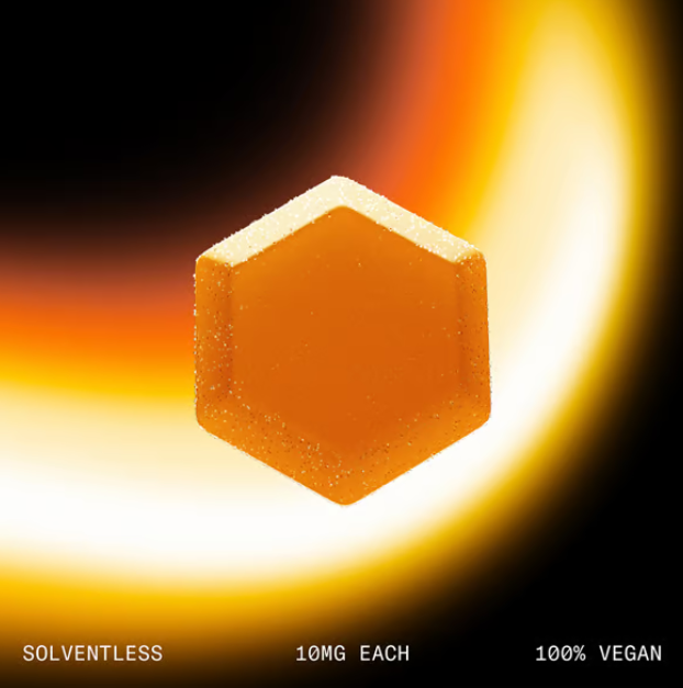 Photograph of product: RYTHM PINEAPPLE SOLVENTLESS LIVE ROSIN 10PK GUMMIES 100MG
