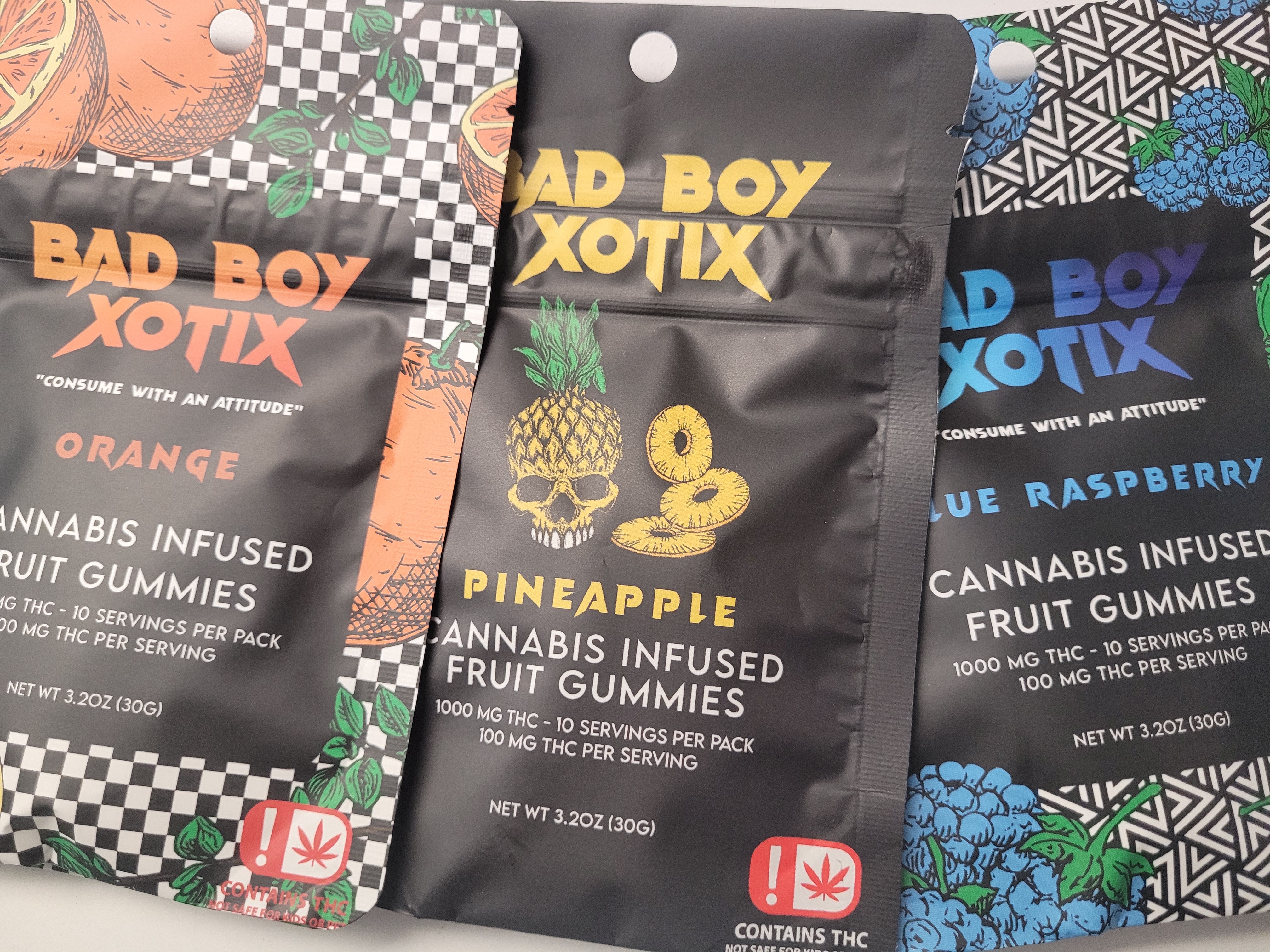 Photograph of product: Bad Boy Xotix - Edible - Blue Raspberry Gummies - 1000 mg