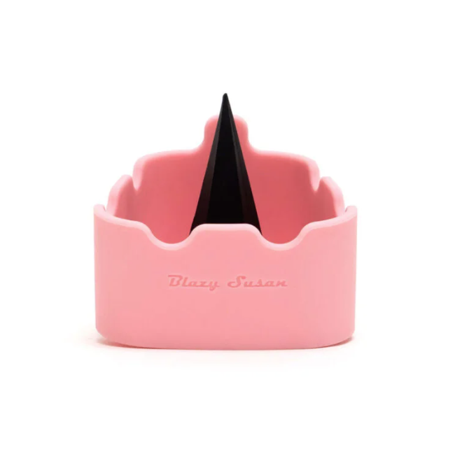 Photograph of product: BLAZY SUSAN - DELUXE SILICONE ASHTRAY / BOWL CLEANER