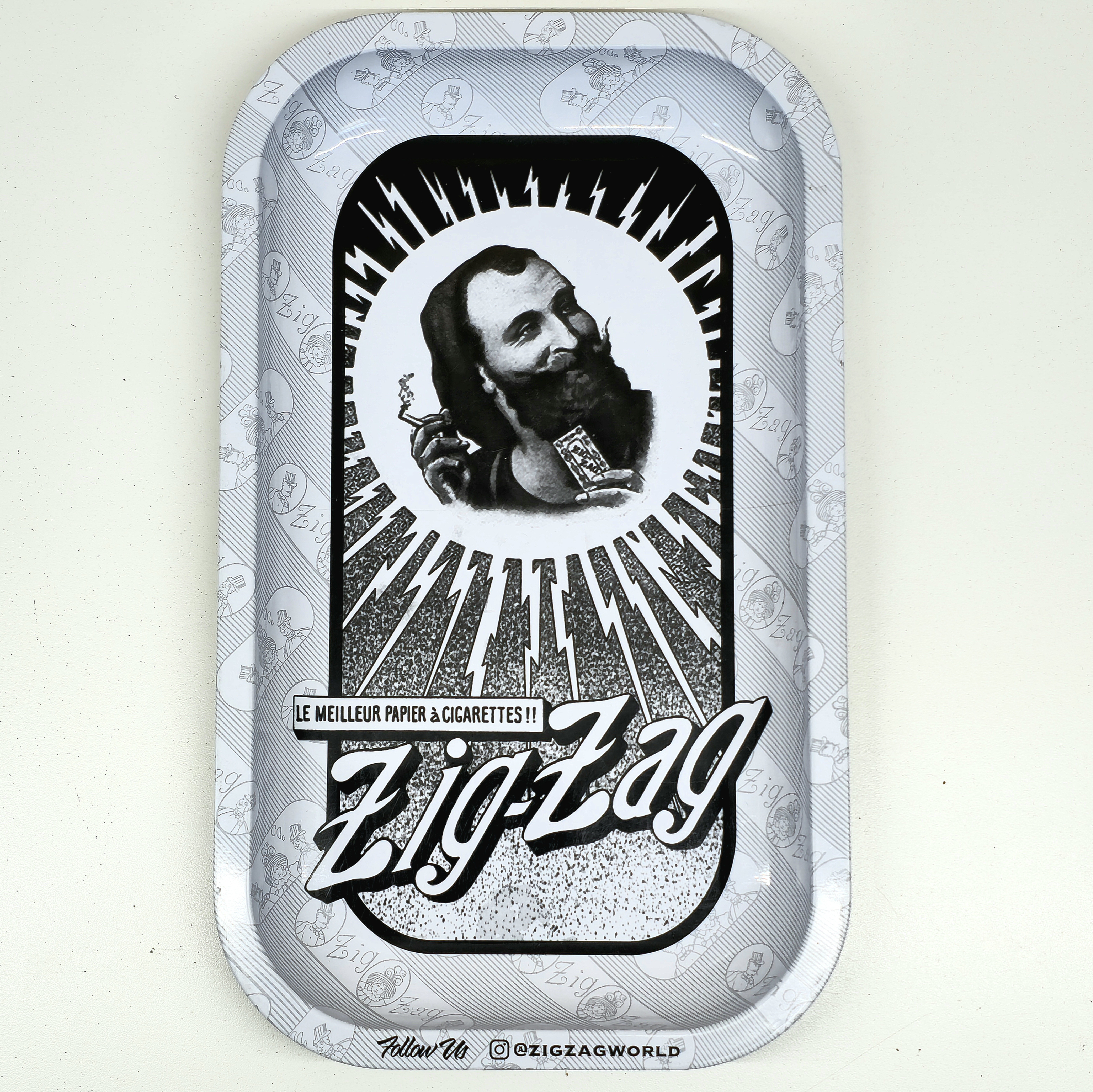 Photograph of product: White Zig Zag Tray | Large | 1133