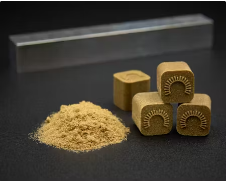 Photograph of product: Alchemy Pure | 1g au chocolat Cube | Trainwreck