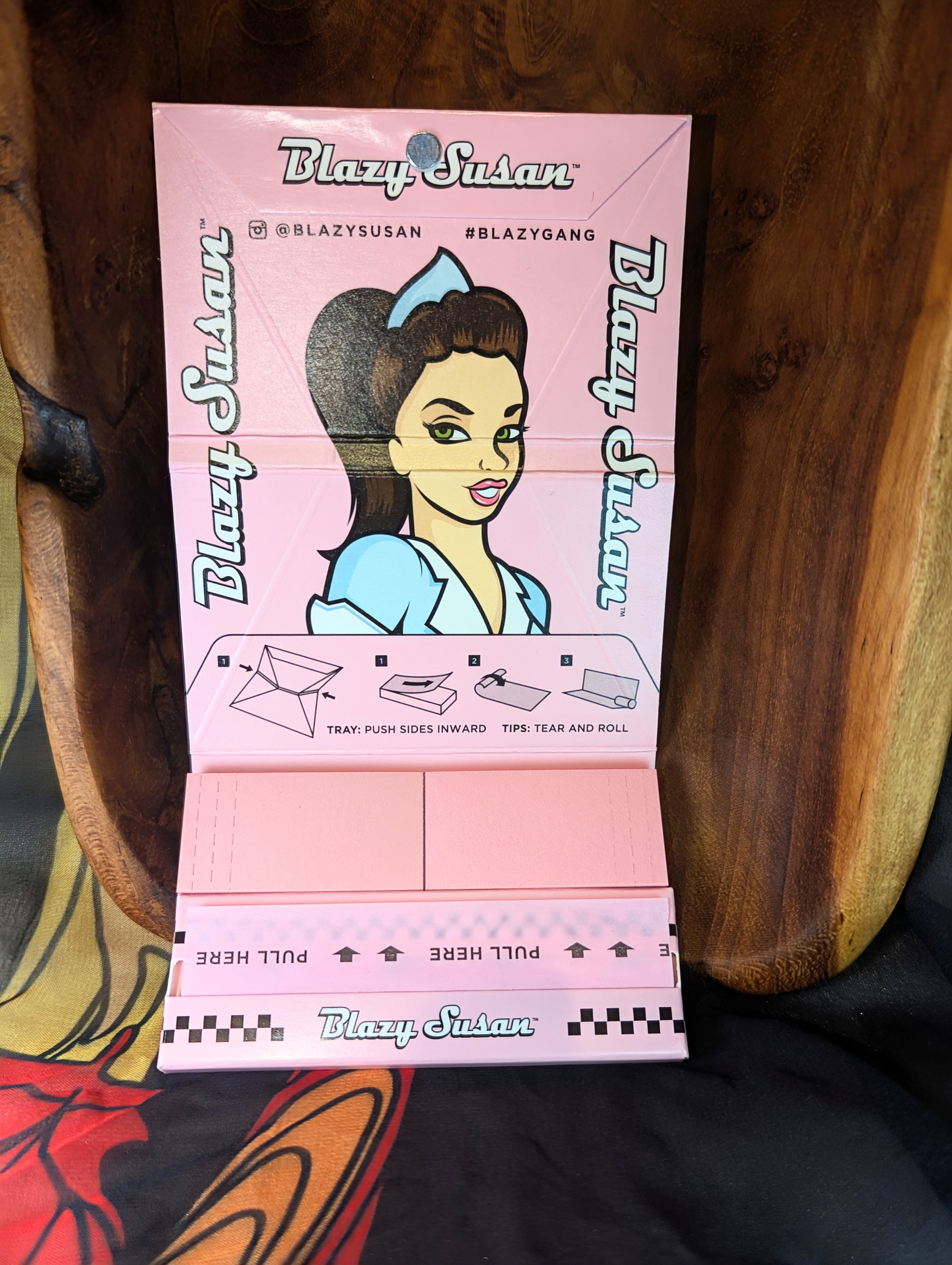 Photograph of product: Blazy Susan Rolling Kit Pink