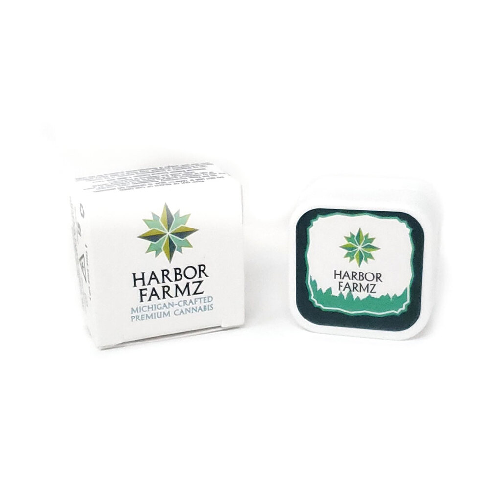 Photograph of product: Harbor Farmz | Neapolitan Crunch Cake Cured Sugar