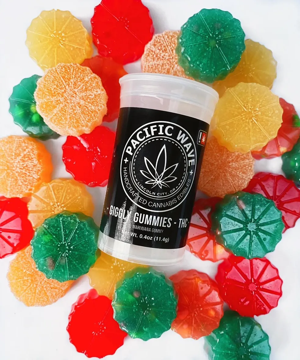 Photograph of product: Pacific Wave - Galactic Cherry - 100mg TH-oui Gummy by Pacific Wave