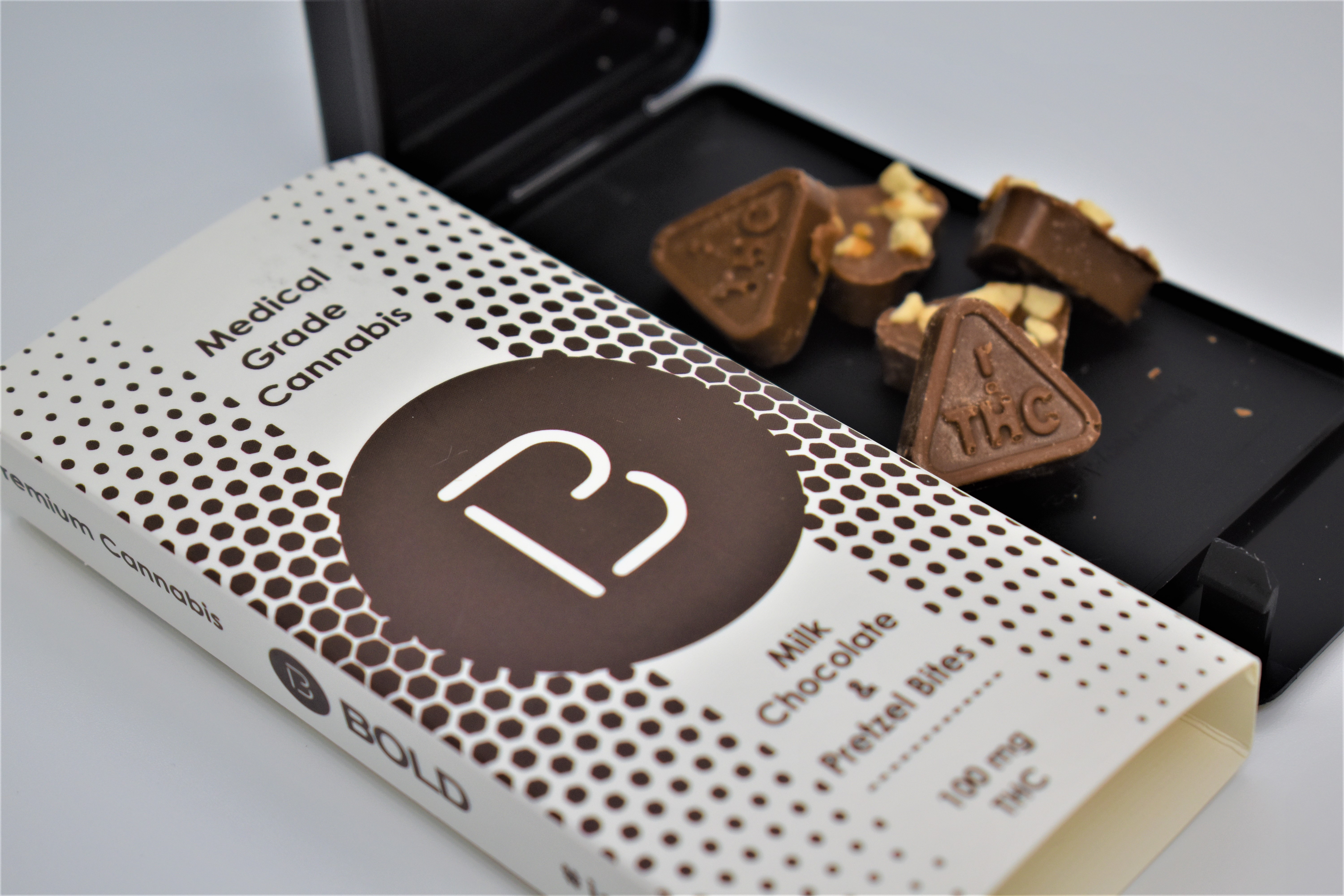 Photograph of product: Caramel Pretzel Milk Chocolate