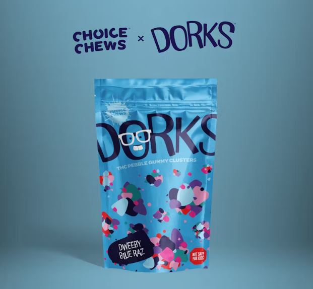 Photograph of product: Oui'd Dweeby Blue Raz Gummy Clusters | 20 Servings