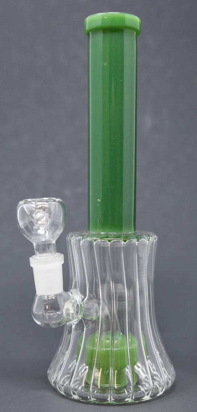 Photograph of product: 8.5" Green Twisted Base Skinny Neck Bong