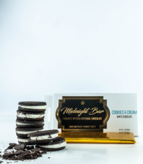 Photograph of product: Cookies and Cream | Midnight Bar | Midnight Roots | 200mg