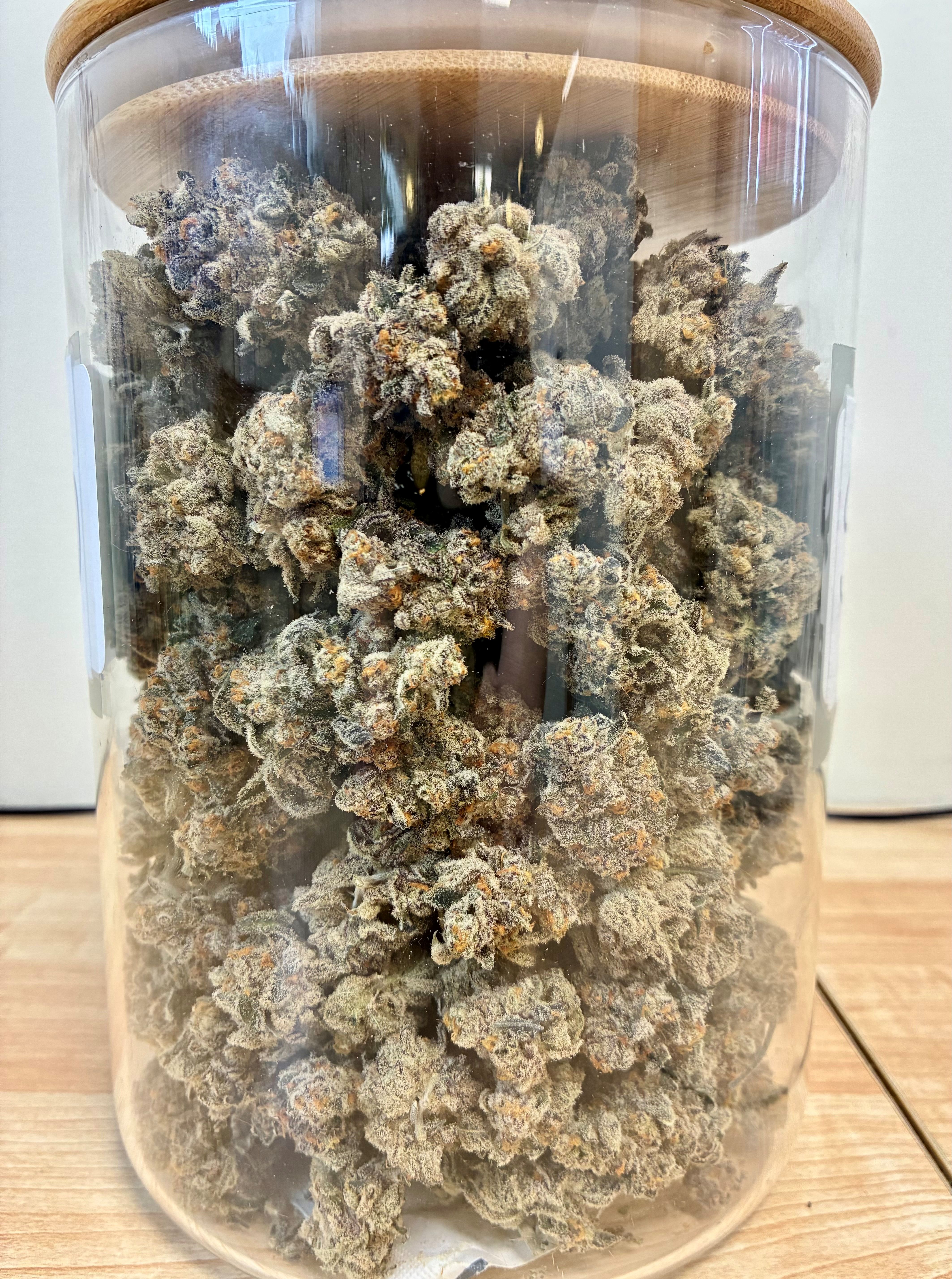 Photograph of Product: Easy Green | Slumplord | Bulk Flower - 1g